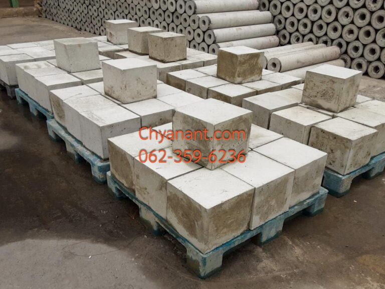 บล็อกคอนกรีต (Solar Panel Concrete Blocks): สำหรับติดตั้งโซล่าเซลล์บนดาดฟ้าอาคาร